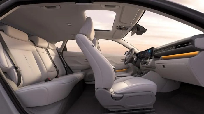 Hyundai kona hybrid 2024 interior