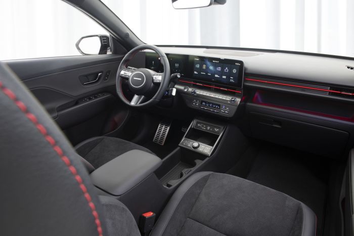 Hyundai kona hybrid 2024 interior