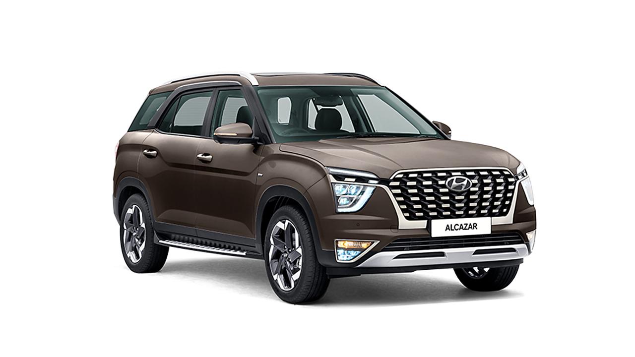 Hyundai alcazar on road price