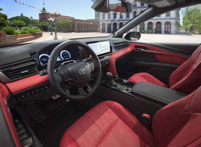 2025 toyota camry xse interior