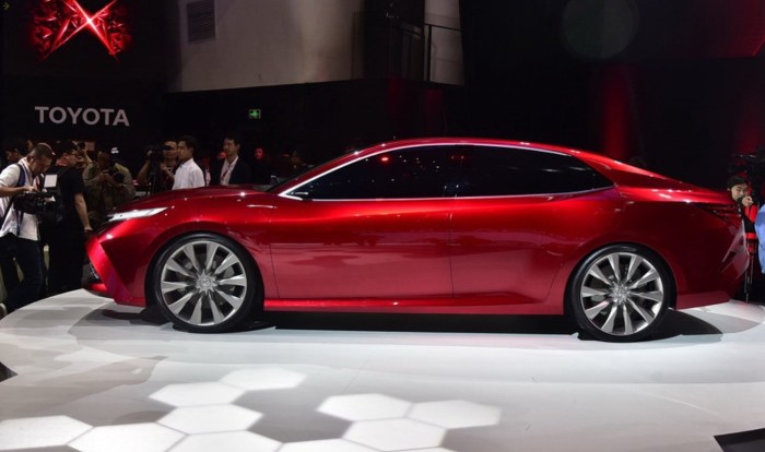 2025 toyota camry price